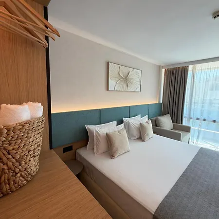 Elia Mare - Free Access Hotel 4*